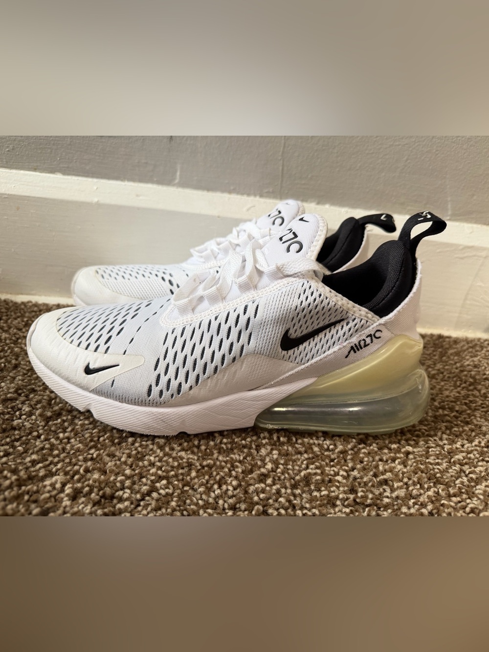 Nike Air Max 270 Women’s White/Black Athletic Sneakers